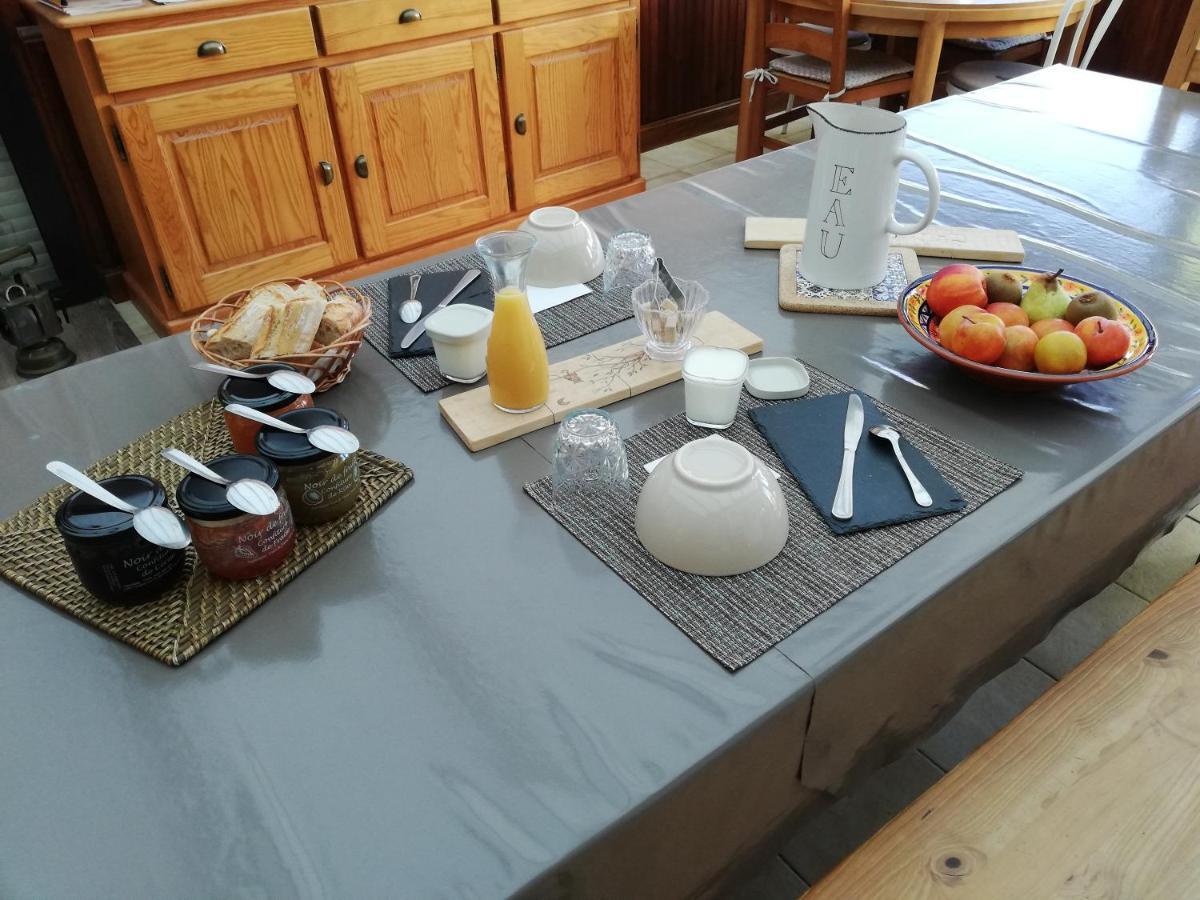 Entre Marais Et Gatine Bed & Breakfast Saint-Pompain Luaran gambar